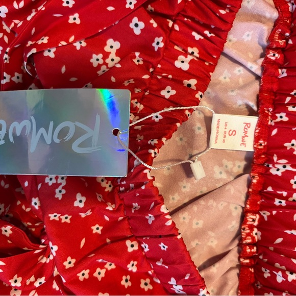 ROMWE Red Floral A-Line Skirt - Picture 3 of 3